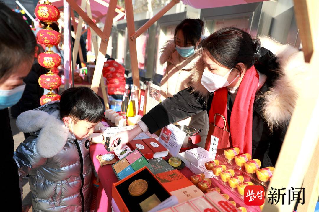 民俗迎新春 南京“兔翰繪新春”民俗游樂(lè)會(huì)點(diǎn)亮佳節(jié)魅力